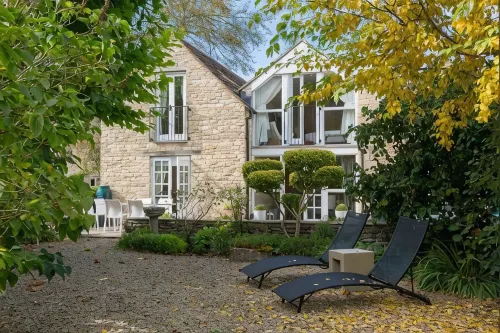 Chic Multi Award Winning  Luxury Cotswold Cottage - Sleeps 8 - Wifi