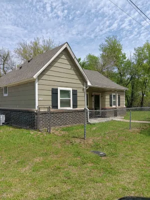 Charming 3-bedroom house in Shawnee with WiFi and AC - 3-Star
