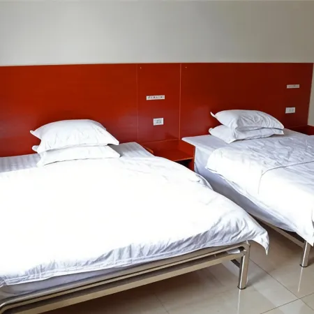 Liucheng Changlong Hotel