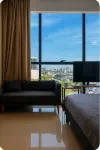 Lulong Studio, TV + Wifi, Kozi Square