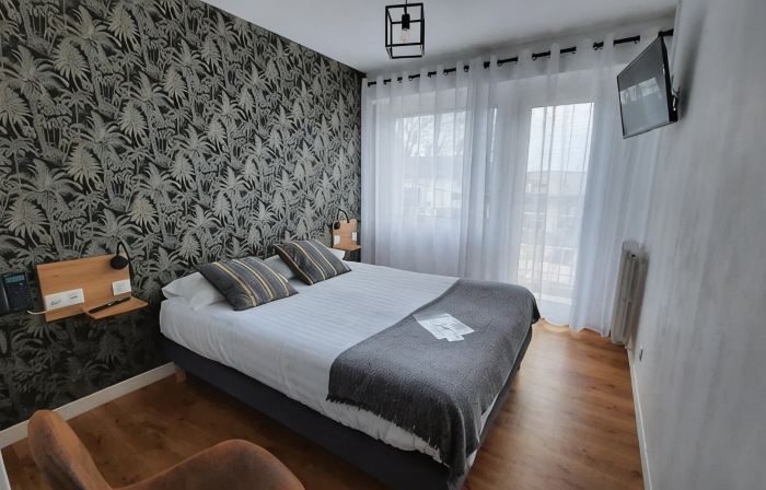 Louis Hotel
