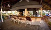 Beach House Suites by the Don CeSar - Barer