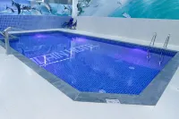 Alain Palace Hotel Ajman - piscina