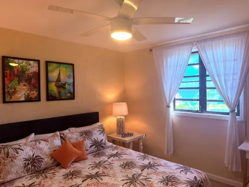 The Lost Crab at Sapphire - End Unit. Newly  Renovated. Easy Access to Beach