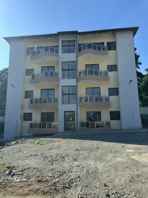 ático hermoso en el cuarto piso Các khách sạn ở 