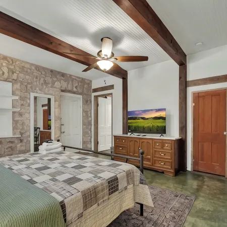 Historic & Remodeled Sunday Haus-5 Mins to Dtown!