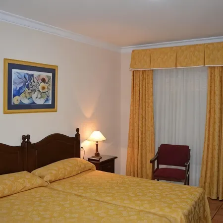 Hotel Paquita Отели в г. Чипиона