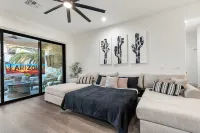 KC Oasis POOL W/ HOT Tub Family fun for ALL - 4-Star