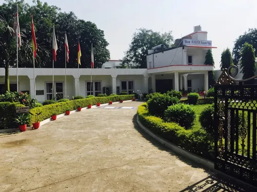 Hotel Ganesha Garden Villa - 3-Star