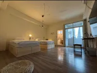 HomeStay LB - 2 stelle