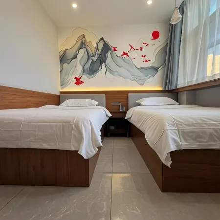 Home Inn & Pod Inn · Yun Hotel (Yushe Fossil Museum Branch)