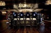 The Luxe Manor - bar