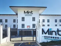 MINT Express Melrose View Hotels near Rosebank