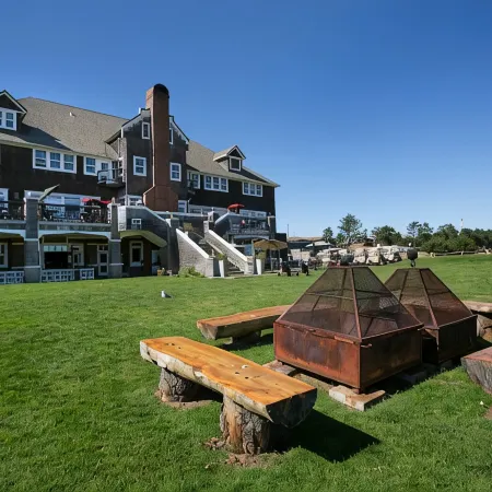 McMenamins Gearhart Hotel