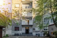Boutique Downtown Studio with Balcony  1