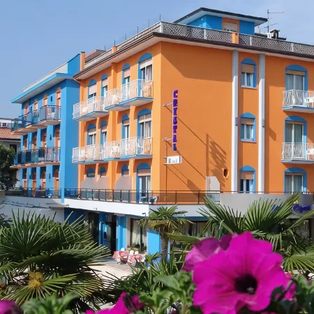 Hotel Crystal