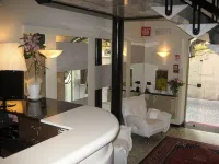 Hotel Casa Scaligeri Hotels near البلدة القديمة