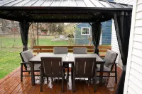 5-Star Renovated 3Br 𝓱𝓸𝓶𝓮 /w Backyard Deck Near SU/Suny-Esf/Hospitals