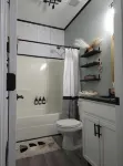 Beautiful, Cozy  and Airy Retreat with Lots of Character - NO CLEANING FEE - balcony