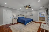 Heavenly View Luxury with Country Charm Sleeps 16 Game Room in Hedgesville WiFi - Homestays