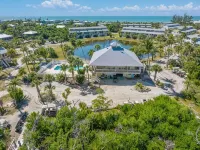 Little Gasparilla Island - Gulf view, golf cart, ferry, pool, boat dock, parking - Beach