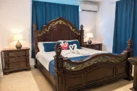 Chris Guest House, 2nd Floor with Shared Pool