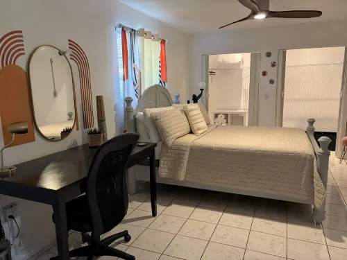 New, Cozy & peaceful stay, 30 minutes from New Orleans. Family and pet friendly! - Homestays