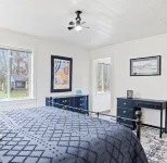 Blue Bungalow - Charming Lakefront Cottage in Canadian Lakes - Sleeps 8