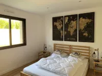 Large house with garden and Jacuzzi -close to beach center-for up to 11 people-. - Homestays