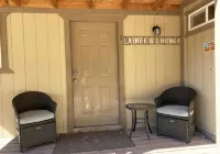 Welcome to Lainees Lounge - Homestays