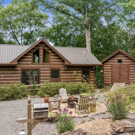 Romantic Mountain view Cabin with Indoor/Outdoor Spa House + Sauna