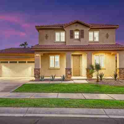 Palm Delight: Spacious 5-bedroom house with WiFi, EV charger in enjoyable Indio Hotel Exterior