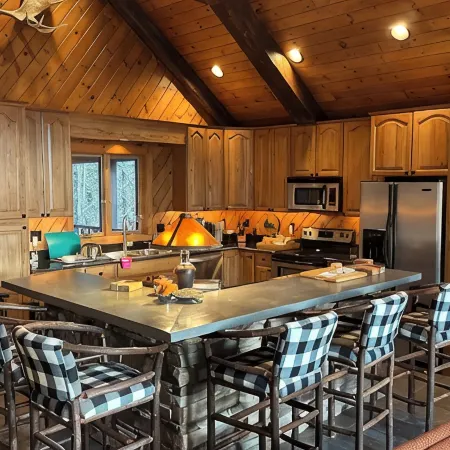 Ski Chalet with Pool, Hot Tub, Sauna, Pizza Oven, 2 Fireplaces & Outdoor Firepit