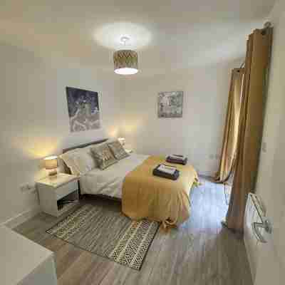 Hidden Gem Within The City Walls Rooms