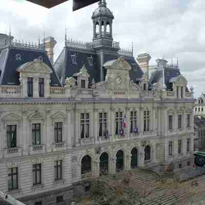 charming apartment building 19th in historic city center. Hotel Exterior