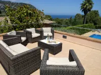 Exceptional Private Villa with Sea Views - large pool and designer paved gardens - 3-Sterne