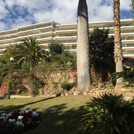 SUPER CANNES / GOLFE JUAN LUXURY APARTMENT SEA IMPRENABLE SEA. PRIVATE FLOOR