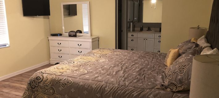 Tranquil Waterfront 3-2 Home; Great Year-Round Fishing, Outdoor Activities Hotels in Crystal River