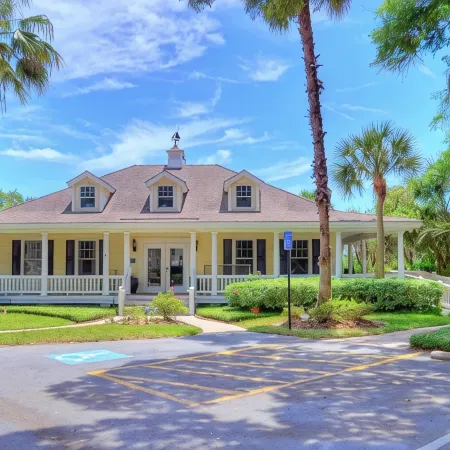 Late Summer Special! Pet Friendly!! Close to Beach!! Email for Quote!