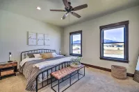 Red Lodge Mtn. View Cozy Home with hot-tub; 9 miles to RLM! New! - 4-Star