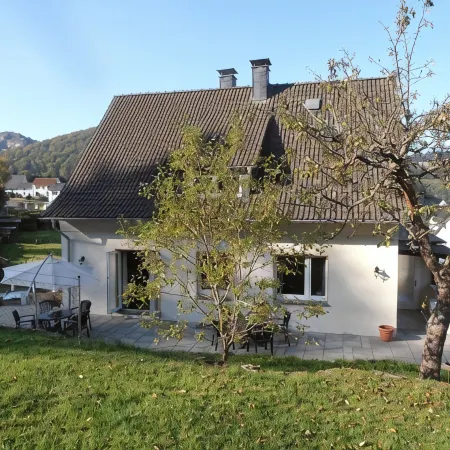 14 Persons Feriënhaus with bar, sauna and Poolbiljart. Отели в г. Брилон