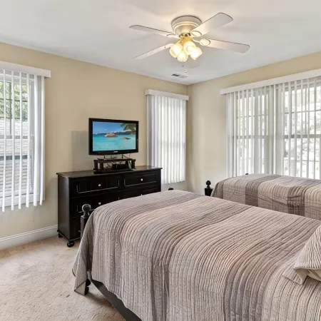 4 Bedroom 4.5 Baths, Sleeps 8 on course #5