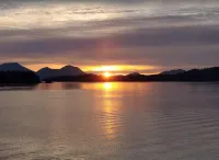 {Forget-Me-Not Inn} Alaskan Waterfront Vacation Rental (Eagle Suite) - Apartments