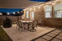 Spacious San Marcos Retreat w/Fire Pit, Pool Table & Near TXST + Outlet Mall - 4-Star