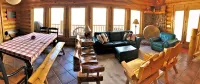 Red Rock Ranch Log Cabin: Large, Fully Furnished, 5 Bdr, sleeps 12, 3 levels