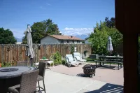 FLY AWAY HOME- Family Events, Famous Skiing, 2 story fully furnished house!