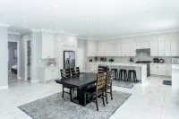 Huge Family Home Near Disneyland & SoCal Beaches