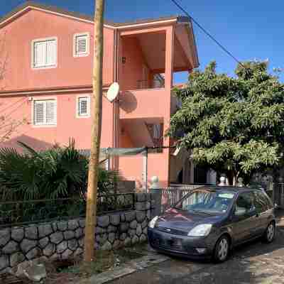 Bright apartment with terrace -3 people Hotel Exterior