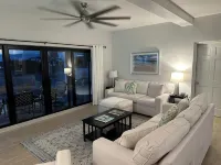 BRAND NEW Beachfront Villa best sandy beach in TCI with pool Fox Tail Palm Villa - Wi-Fi