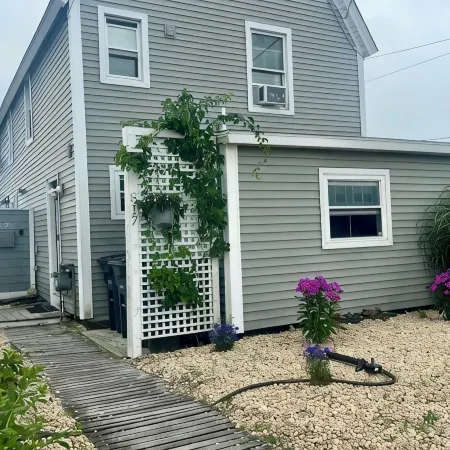 Beachfront house on Long Island Sound